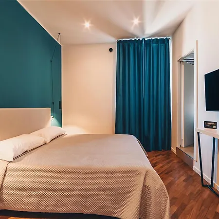 Πανσιόν Attico33 4*